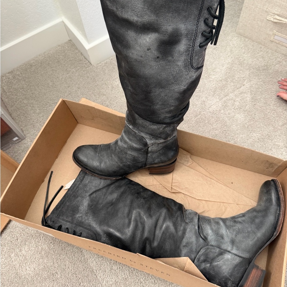 Black Leather Freebird Chapo Boots